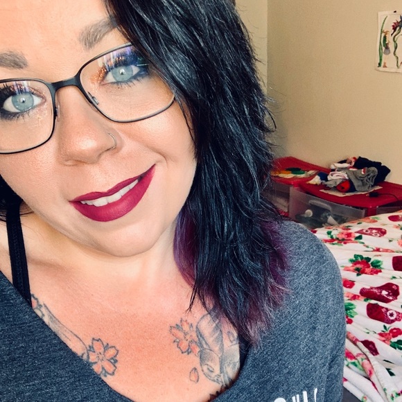 Meet your Posher, Savannah - Picture 1 of 1